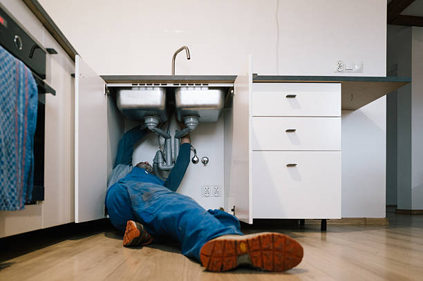 Professional Leak Detection technician working in White Rock, NM